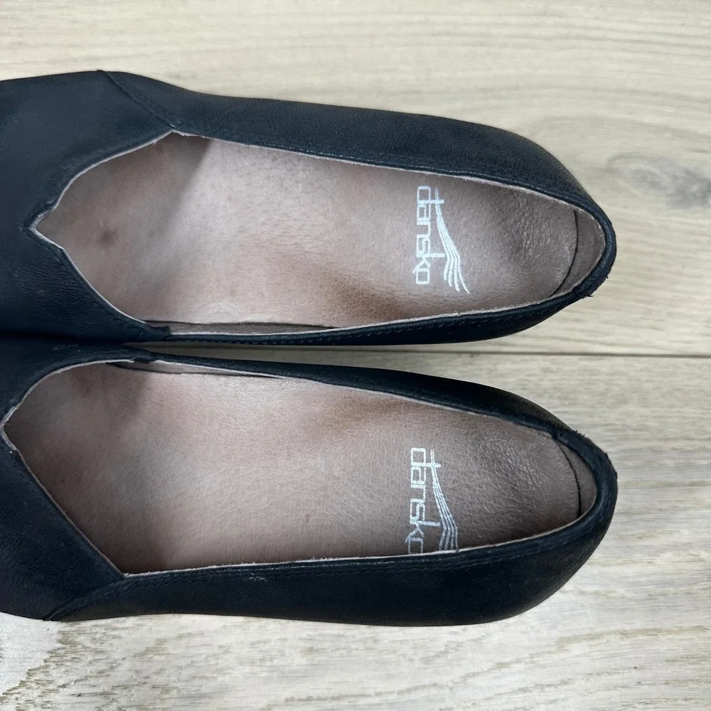 Dansko Wedge Shoes Women 6 Black Leather Slip On Comfort Minimalist Workwear